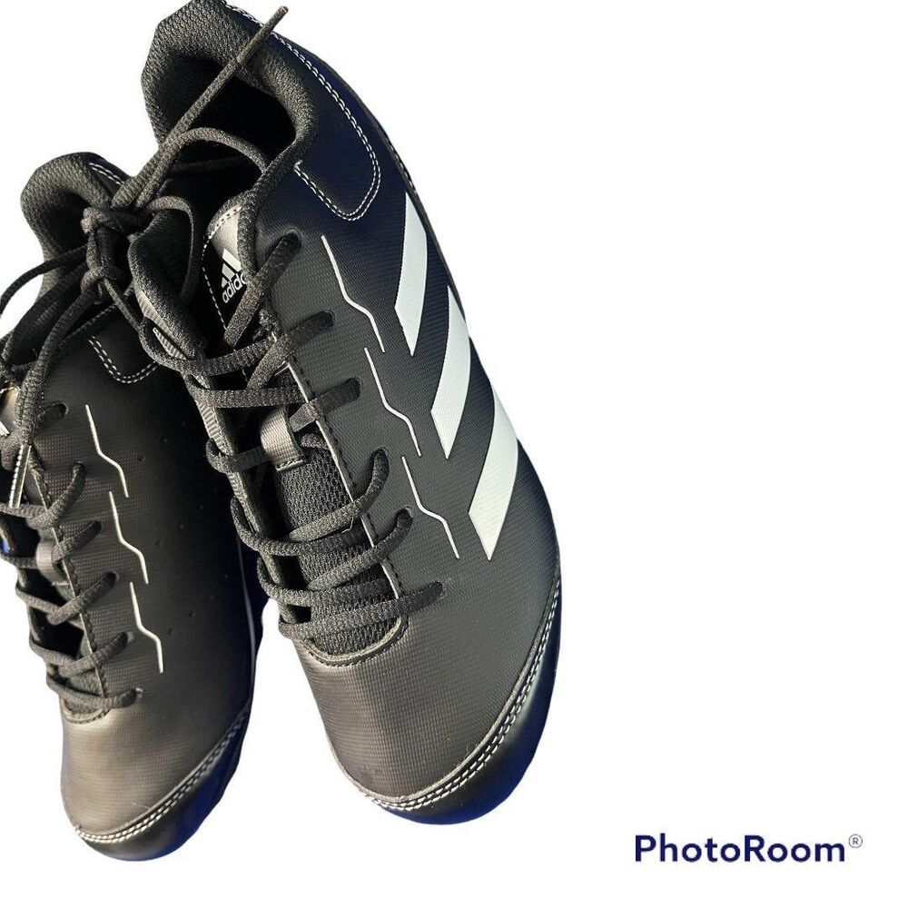 Soccer cleats kids adidas cleats sz 5.5 black and white